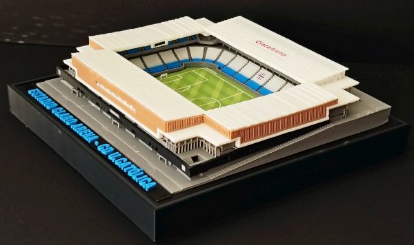 IMG_20260114_202811 Mini CLARO ARENA UC